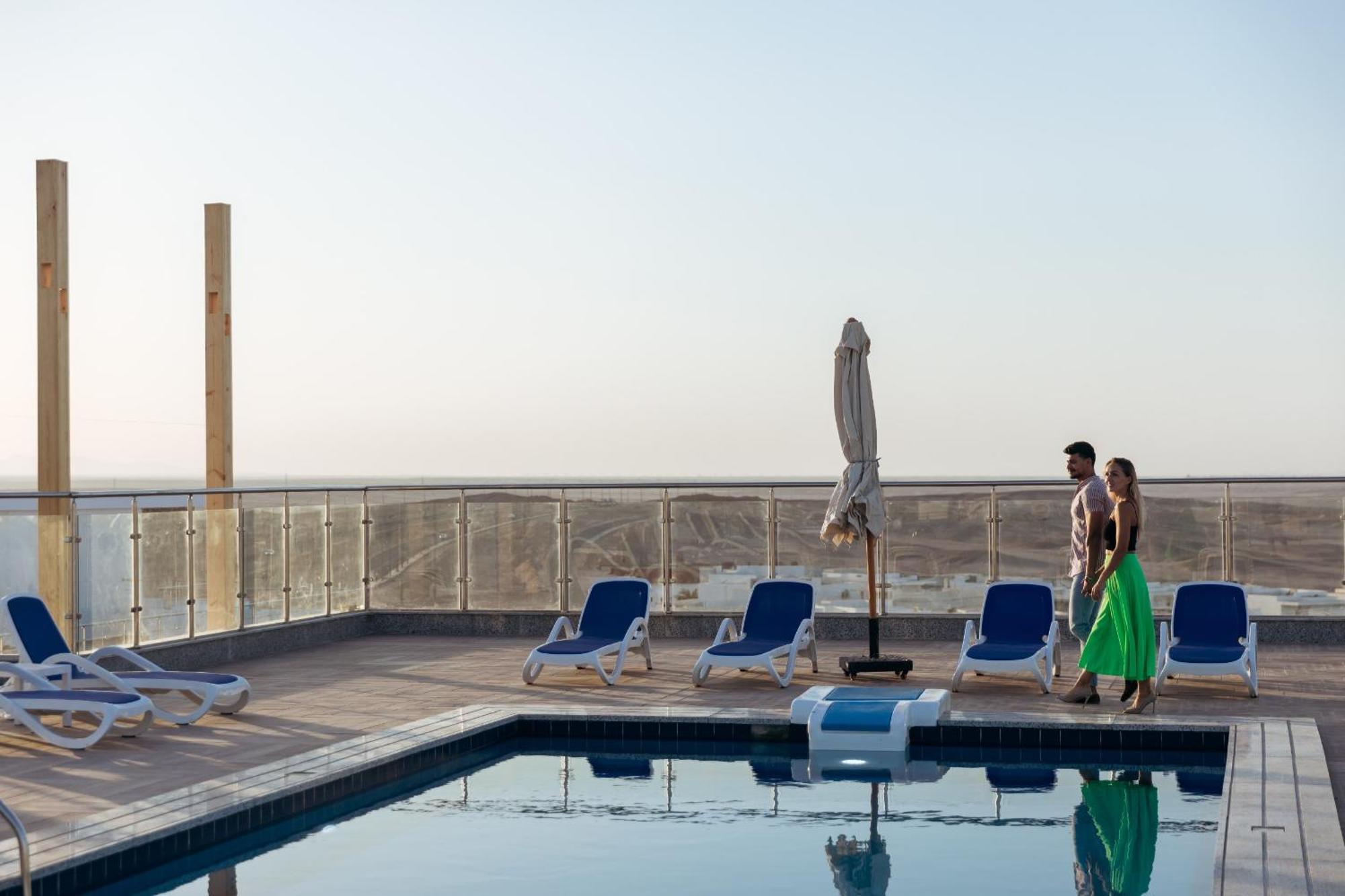 Sky Star Hotel Free Shuttle To Hurghada City Center מראה חיצוני תמונה