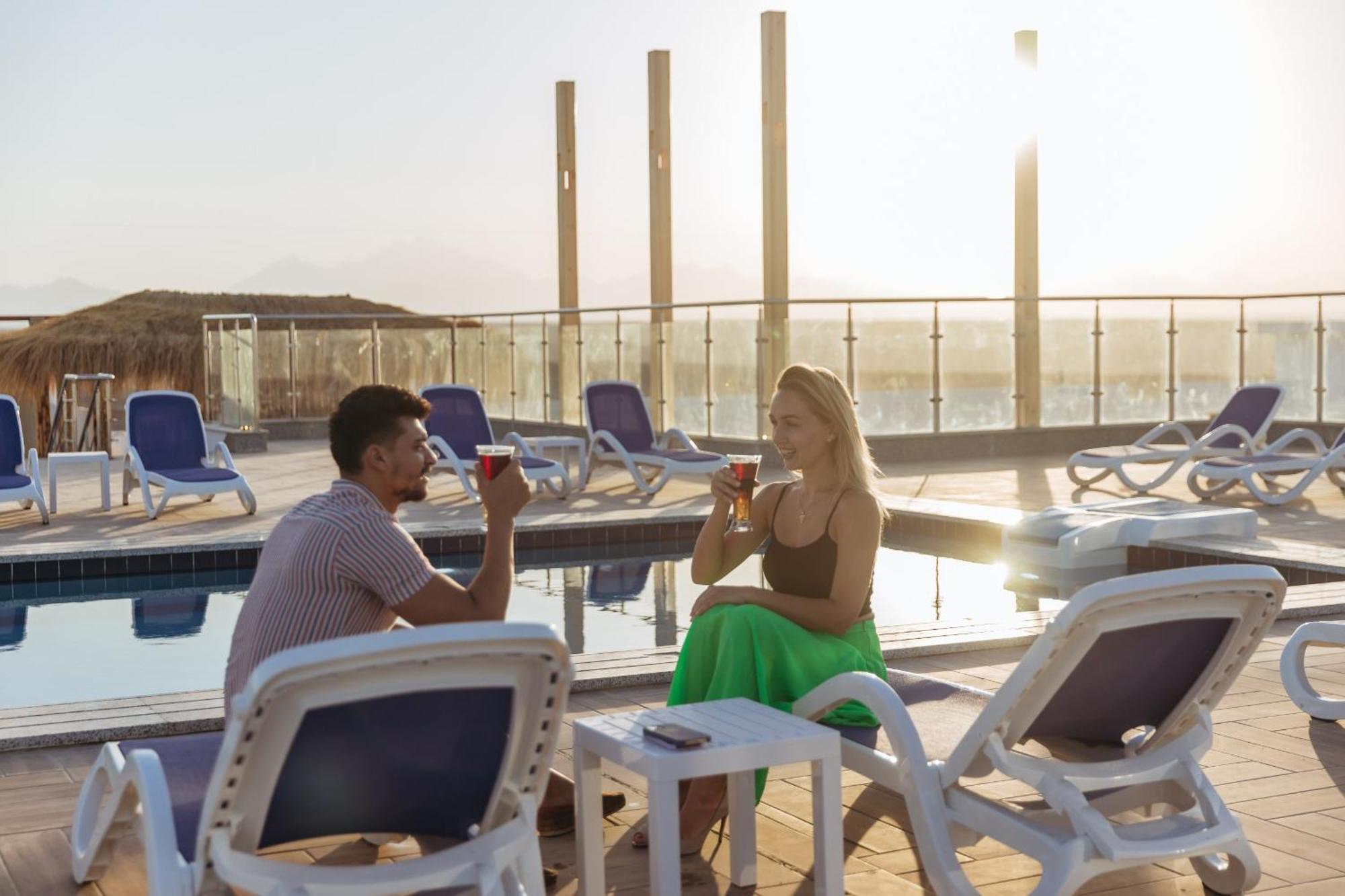 Sky Star Hotel Free Shuttle To Hurghada City Center מראה חיצוני תמונה